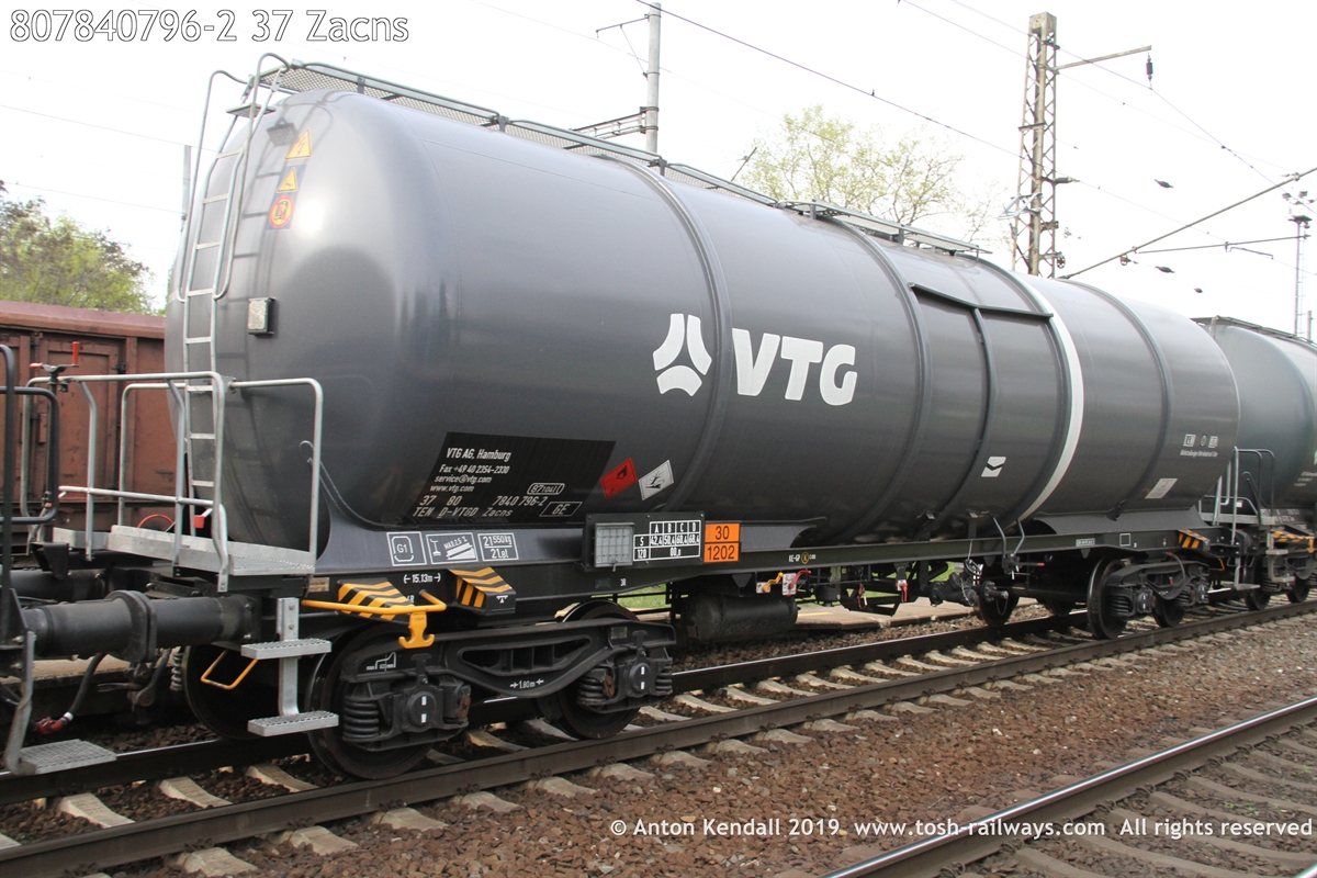 807840796-2_37 Zacns.JPG